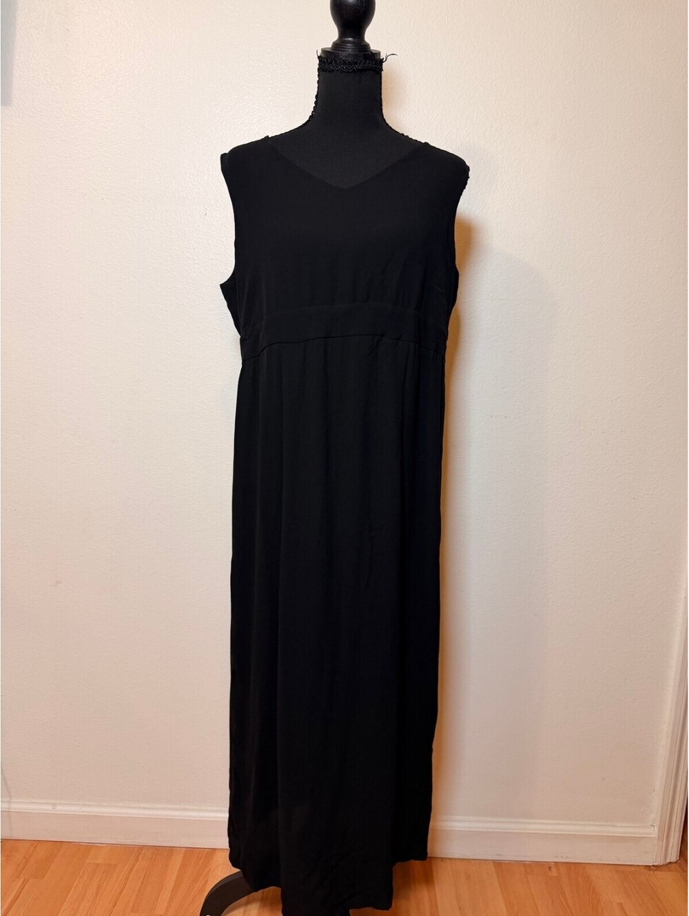 Eileen Fisher Black Silk V-Neck Maxi Dress L
